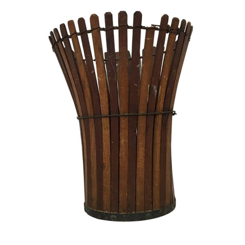 Folk art handmade Shaker picked fence fluted basket