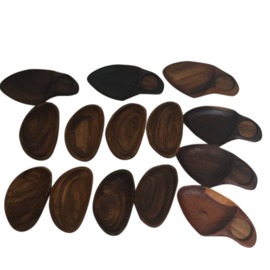 Set of eight wood bowls and six small wood serving trays by Don Shoemaker for Senal SA Mexico