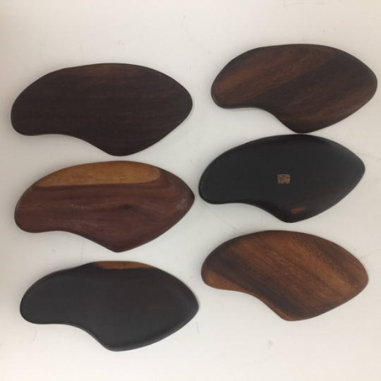 Set of eight wood bowls and six small wood serving trays by Don Shoemaker for Senal SA Mexico