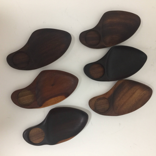 Set of eight wood bowls and six small wood serving trays by Don Shoemaker for Senal SA Mexico